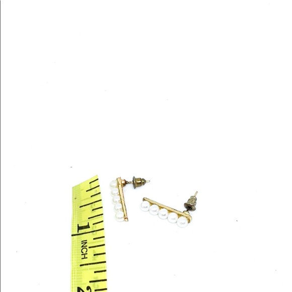 Vintage Pearl Gold Bar Earrings - Picture 3 of 4